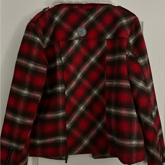 BNCI flannel jacket with fuzzy collar. Size large - Picture 3 of 5